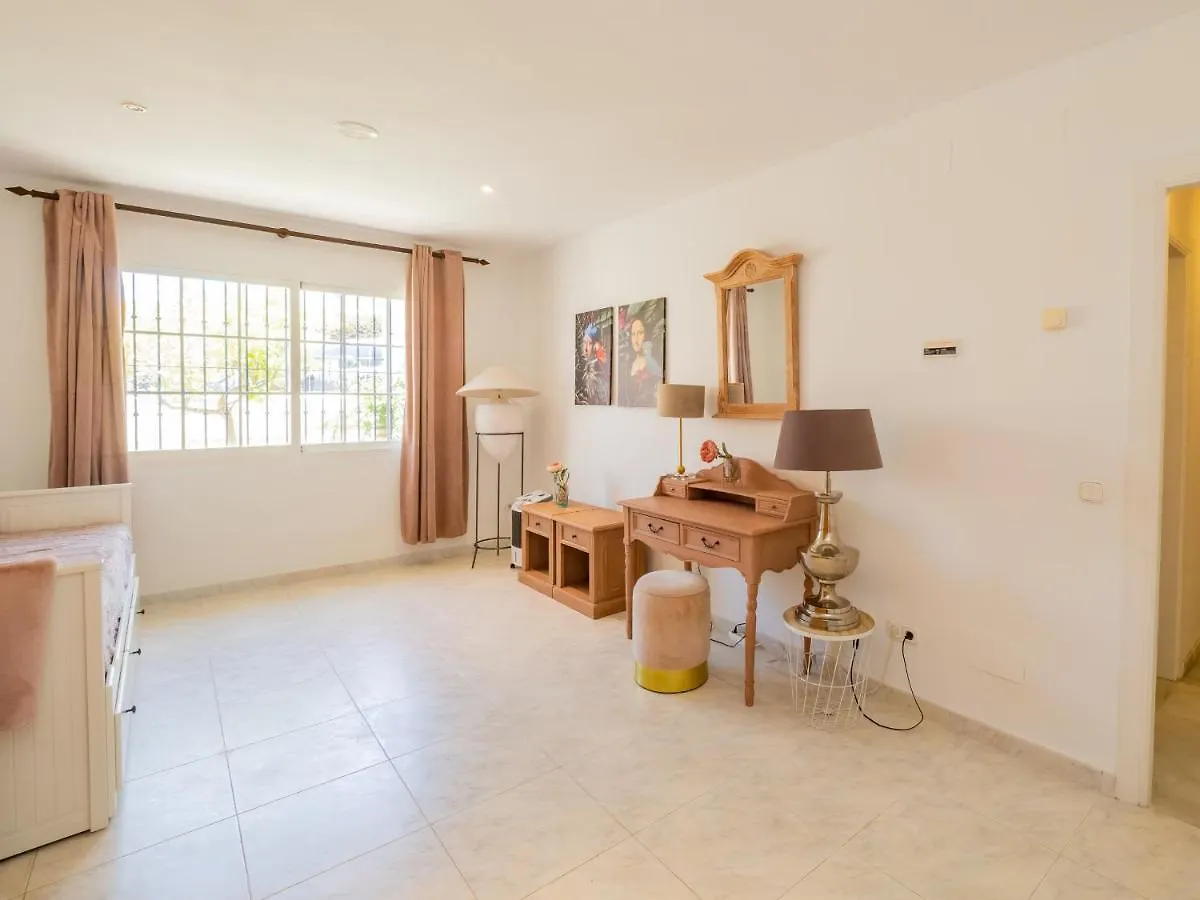 Cubo'S Villa Dovecote Las Delicias Coin 0*,
